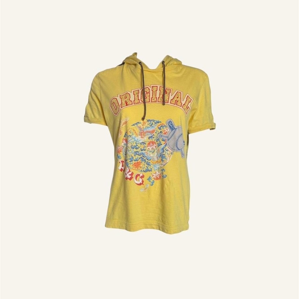 D&G Dolce Gabbana yellow hooded graphic tee short sleeve blues vintage y2k